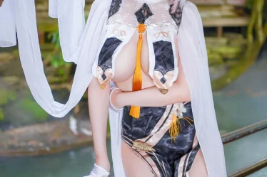 Arty Huang cosplay Sirius Cheongsam Azur Lane 1 result